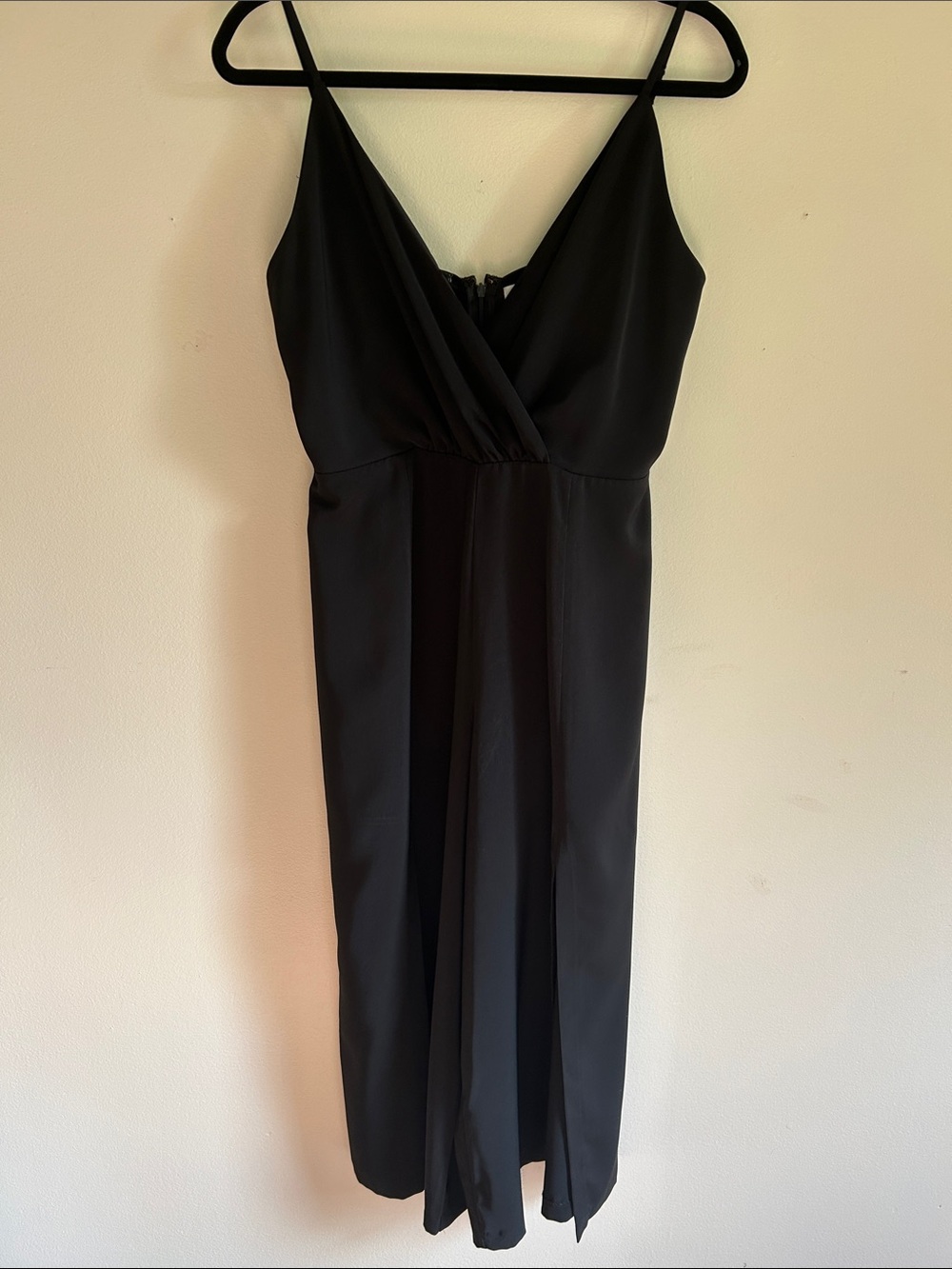 Wayf Black V-Neck Jumpsuit with Thin Straps Size Medium - Picture 4 of 10